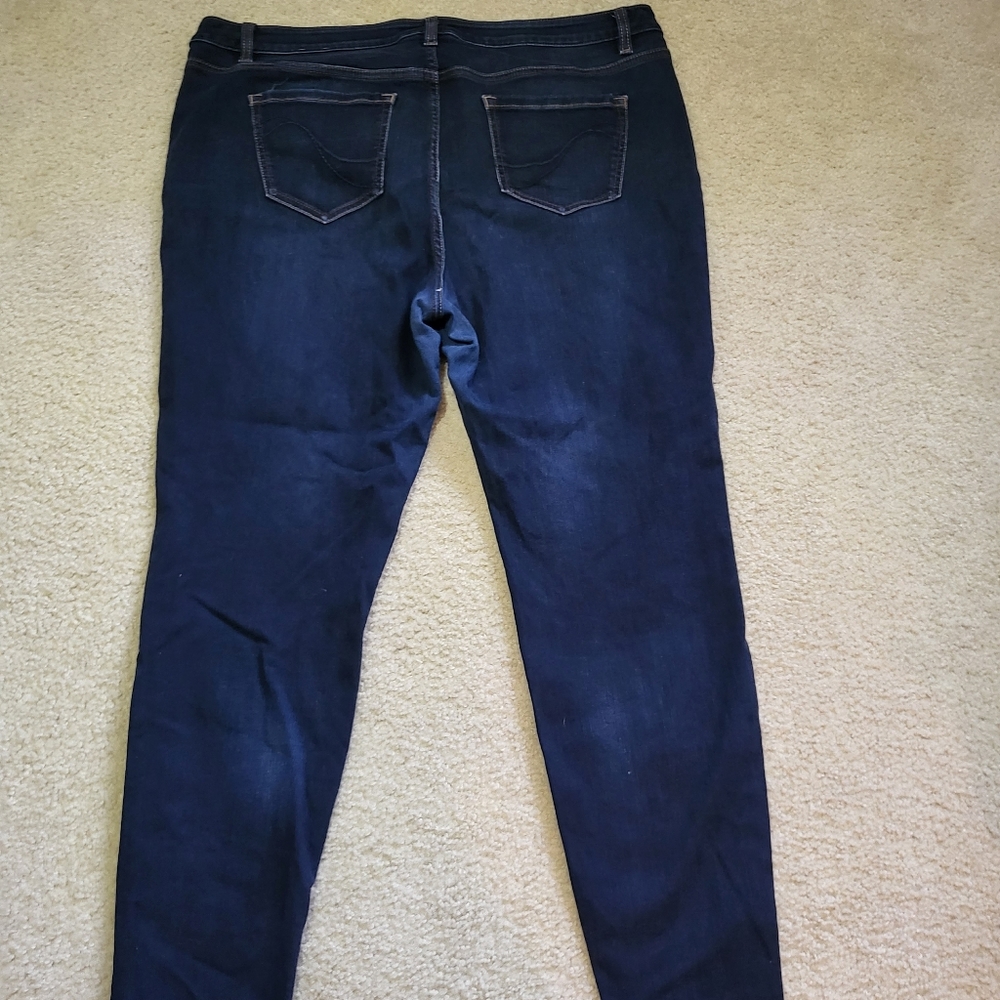 8 pairs of size 20 jeans